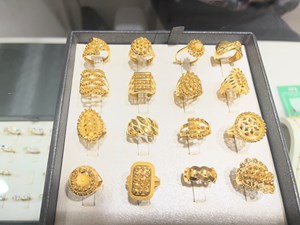 22 ayar vitrin resim